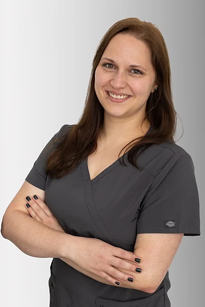 Csontos Gabriella – fogászati asszisztens, klinikai fogászati higiénikus