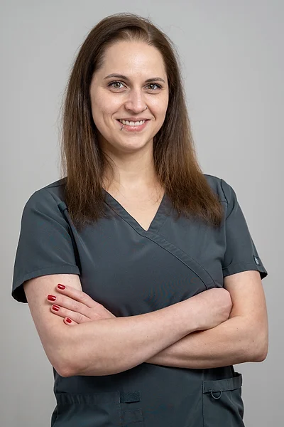 Csontos Gabriella – fogászati asszisztens, klinikai fogászati higiénikus