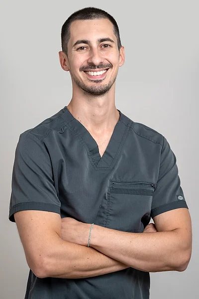 Dr. Komlós György – fogorvos, dento-alveolaris sebész szakorvos, implantológus